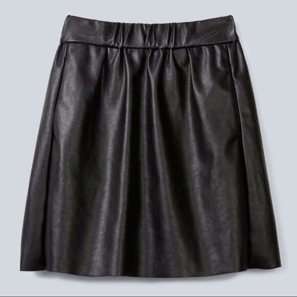 Aritzia Wilfred Natalie Vegan leather skirt - Picture 2 of 4